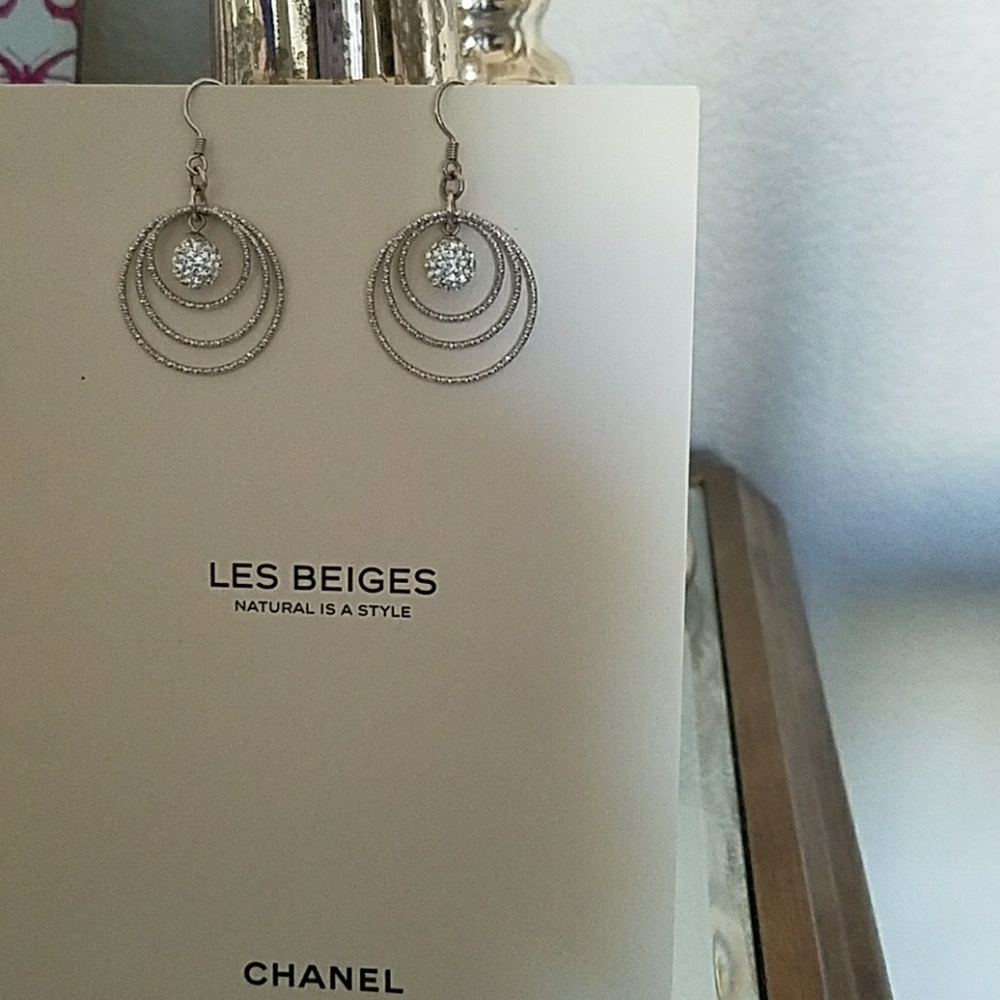 White Gold diamond cut earrings - Picture 6 of 6
